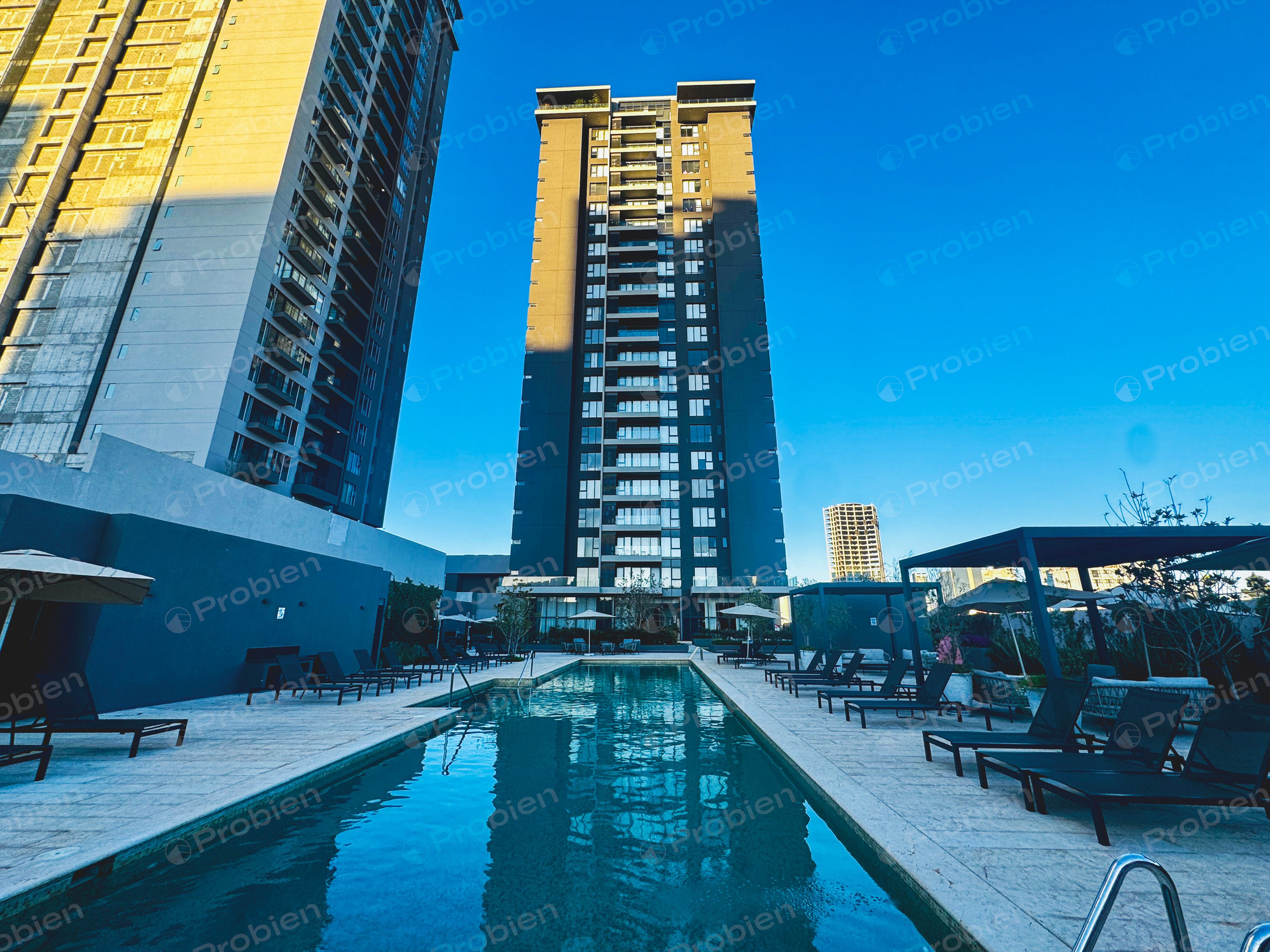 Departamento en Venta en Landmark, Piso 10 | 3 Recámaras con Vista a la Ciudad - Foto 1 de 18
