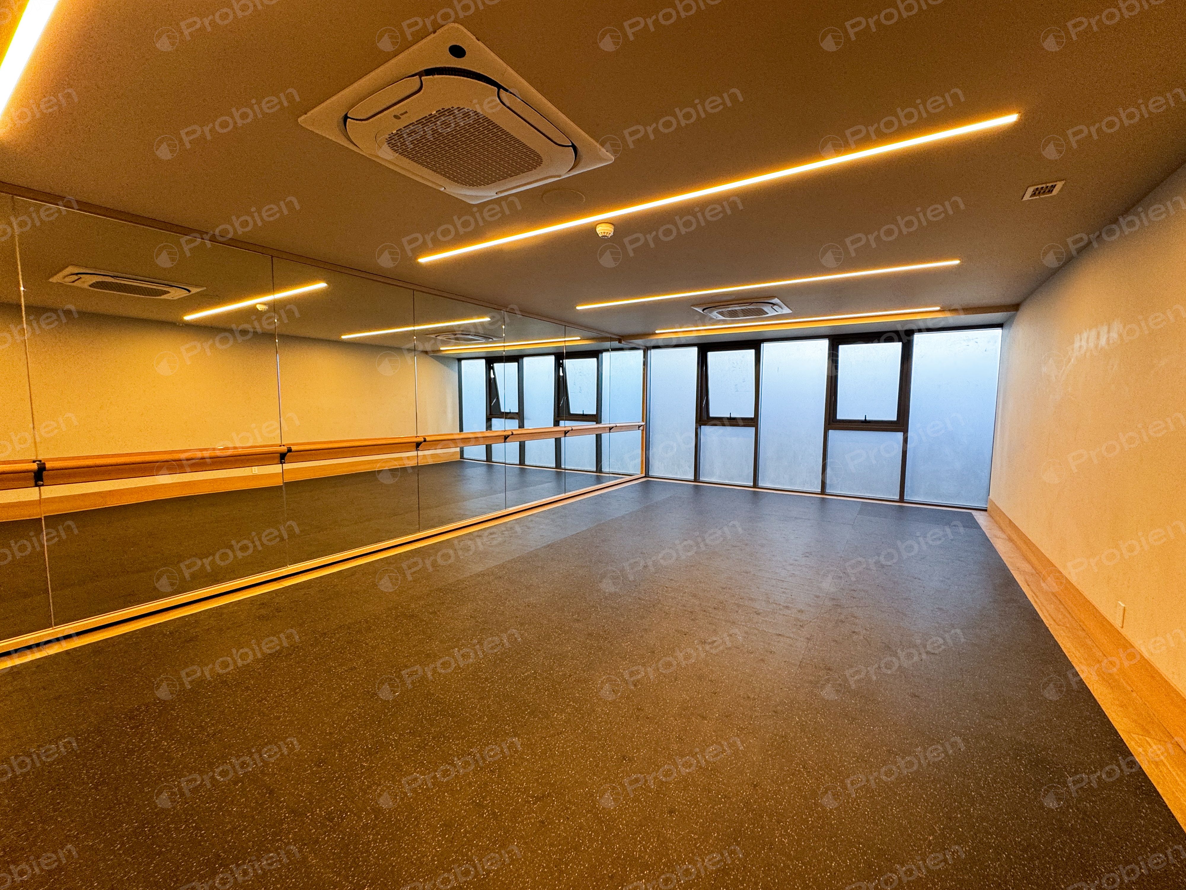 Departamento en Venta en Landmark, Piso 10 | 3 Recámaras con Vista a la Ciudad - Foto 15 de 18