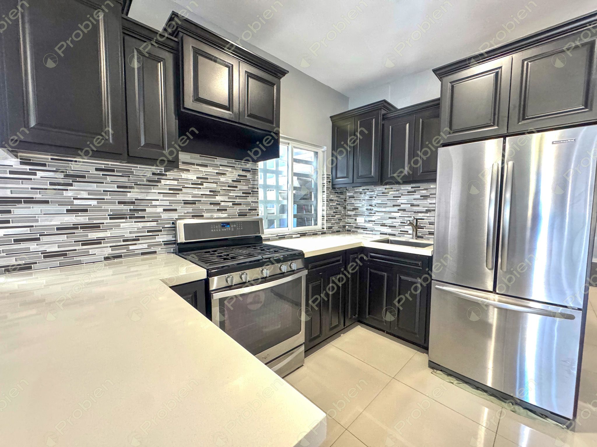 Casa en venta en La Mesa, de un piso en calle cerrada con excelente ubicación en Tijuana - Foto 3 de 12