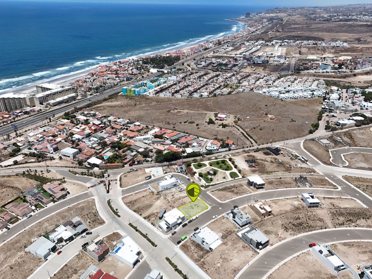 Terreno en venta en Sueños del Mar Baja Malibu Tijuana de 417.67 m² - Foto 2 de 10