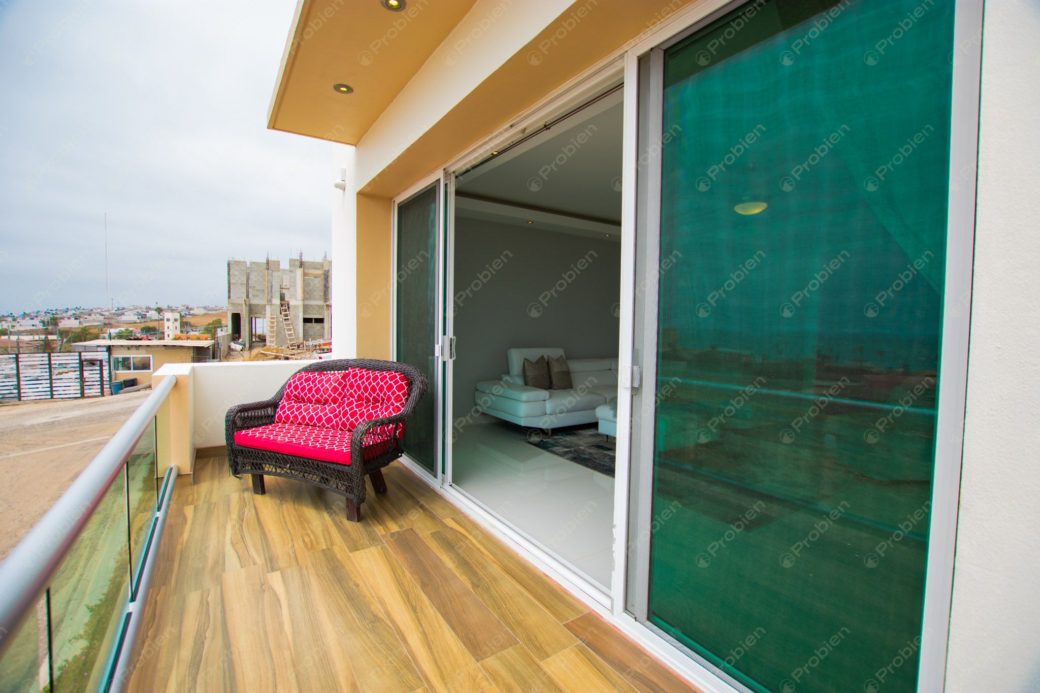 Casa de Lujo en Venta en San Marino – Vista al Mar, Elevador y Acabados Premium - Foto 22 de 37