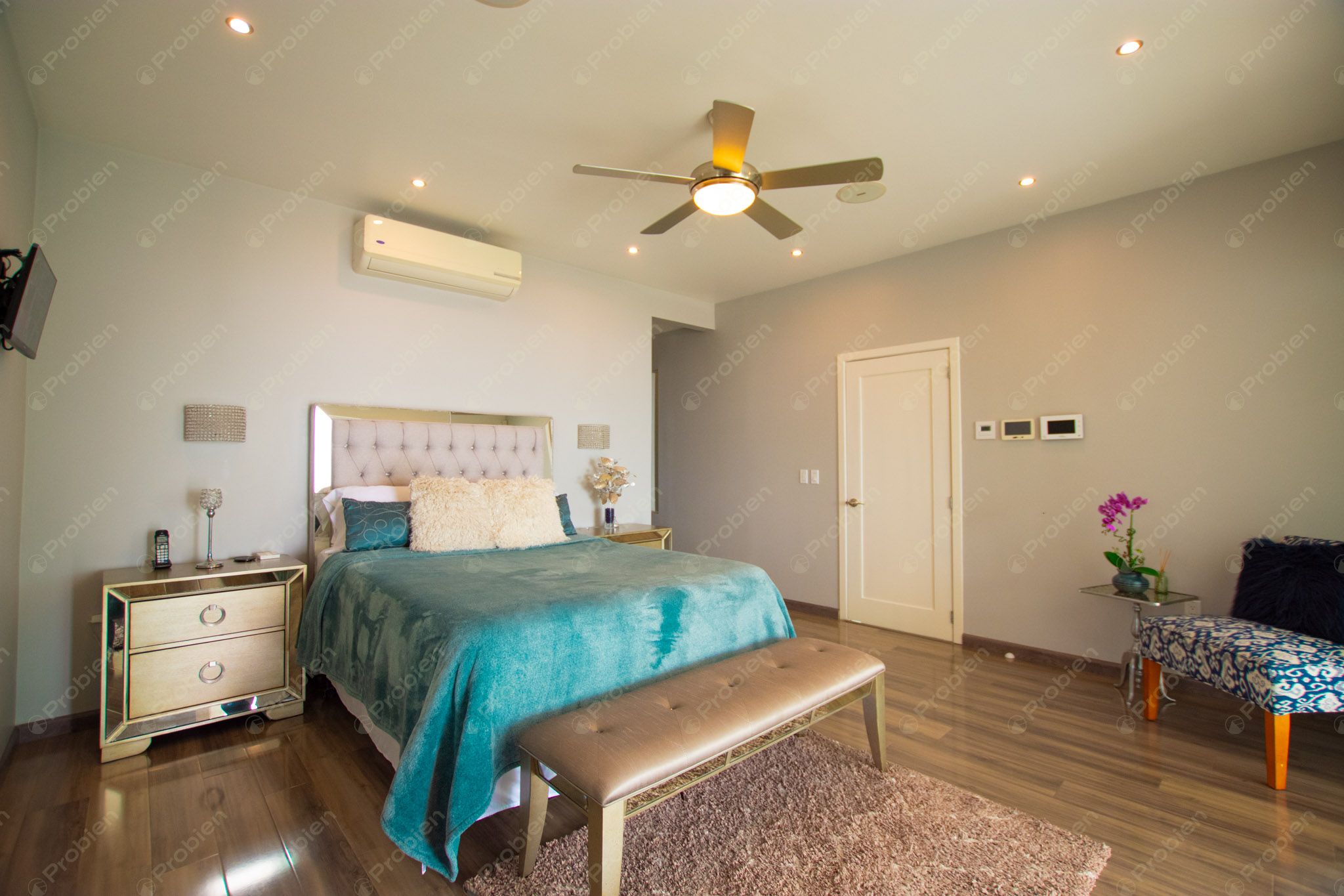 Casa de Lujo en Venta en San Marino – Vista al Mar, Elevador y Acabados Premium - Foto 24 de 37