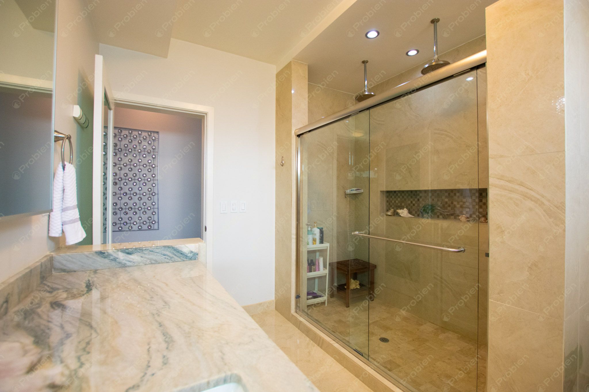 Casa de Lujo en Venta en San Marino – Vista al Mar, Elevador y Acabados Premium - Foto 27 de 37