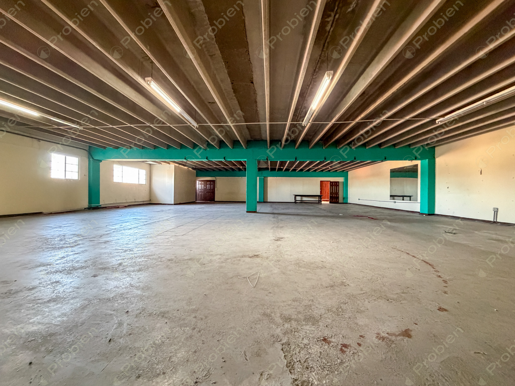 Espacio corporativo en renta en Calle Novena, Zona Centro Tijuana, nivel completo de 600 m² - Foto 5 de 13