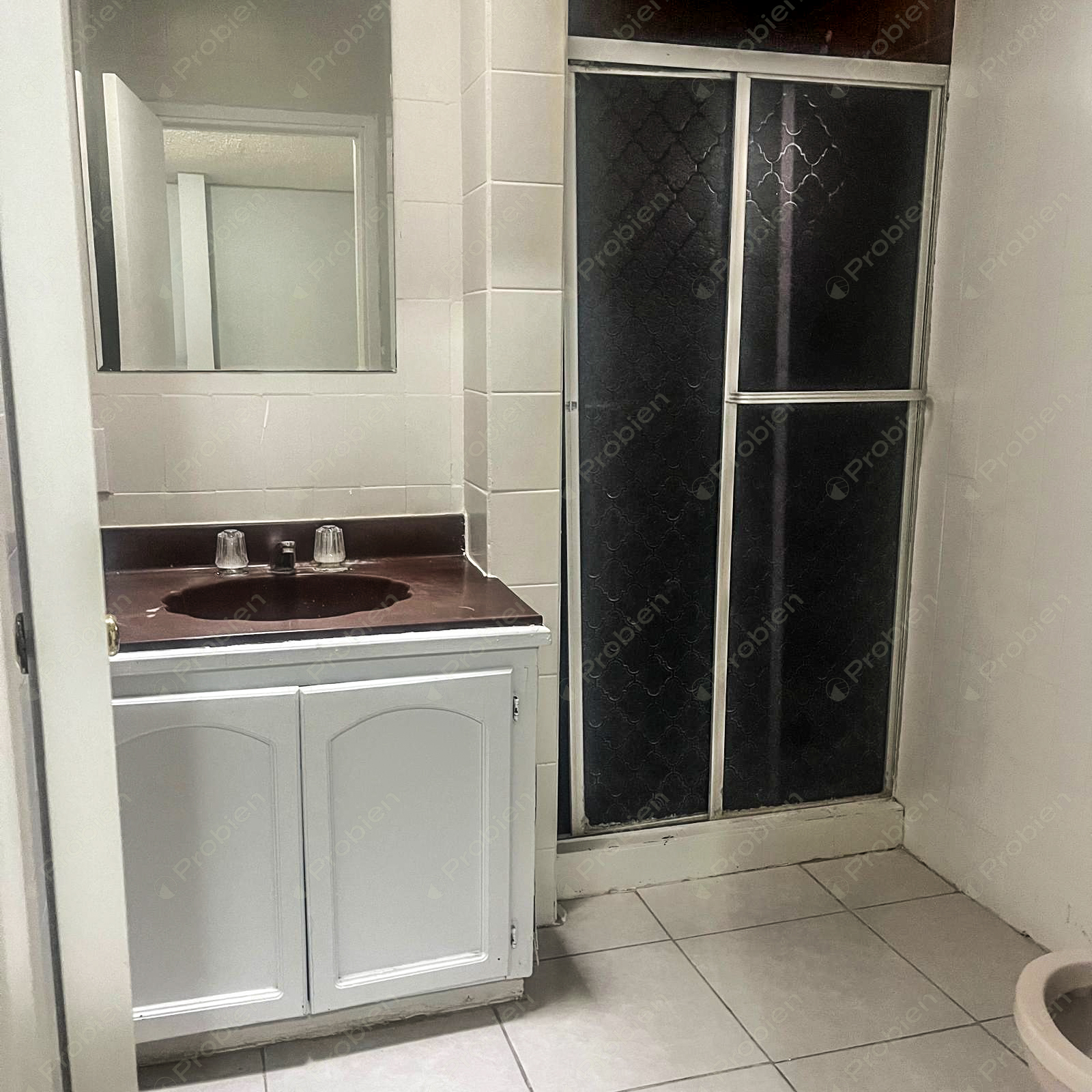 Casa residencial y comercial en renta en Las Palmas Tijuana con amplios espacios - Foto 9 de 10